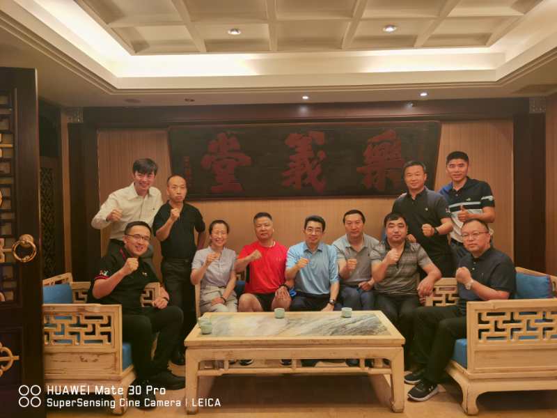 邱华伟总裁疫情期间慰问爱情岛论坛
在京员工-cover.jpg